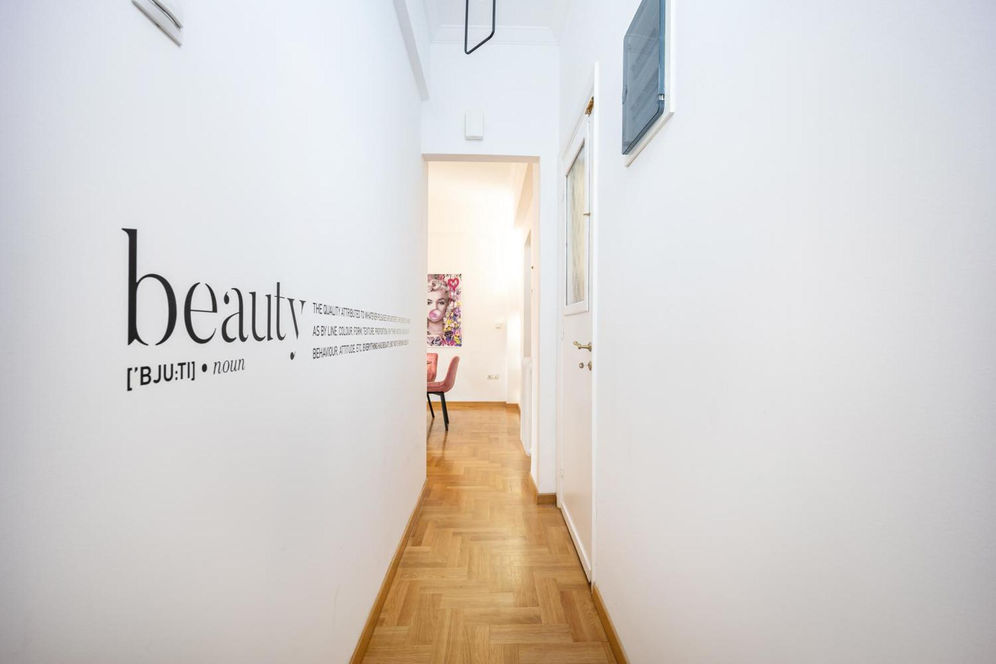 Royal Embassy Apartment Афины Экстерьер фото